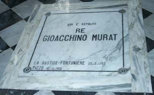 Pizzo. Chiesa di S. Giorgio: L'epigrafe tombale di Goacchino Murat