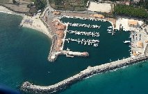 Immagine aerea del porto di Tropea
