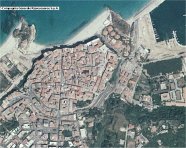 L'immagine di Tropea vista dall'alto, ottenuta con 'atlanteitaliano.it'.