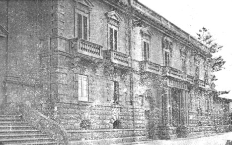 Tropea, via Libert: Palazzo Toraldo